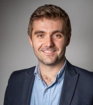 Head and shoulders of Prof Rob House.  Image by Robert Spanring